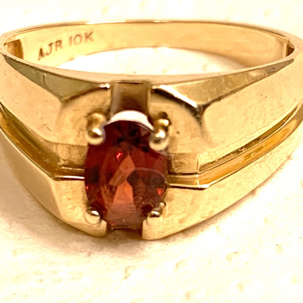Contemporary 10K solid gold /Red Garnet Ring.